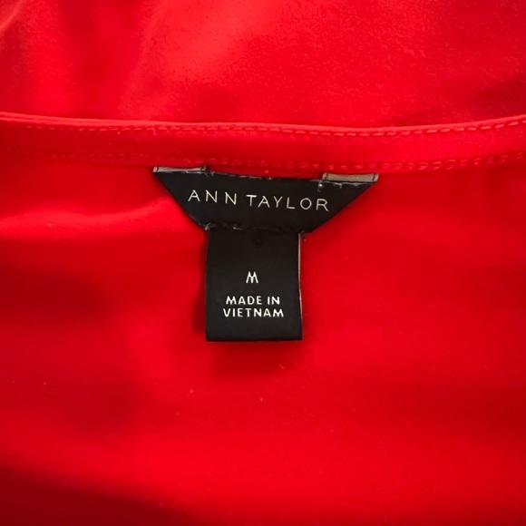 Ann Taylor button down/tie bottom sleeveless blouse size M - Picture 5 of 6